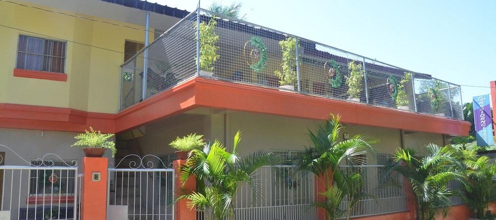 Las Residencias Bed And Breakfast, Пуэрто-Принцеса — фото 1