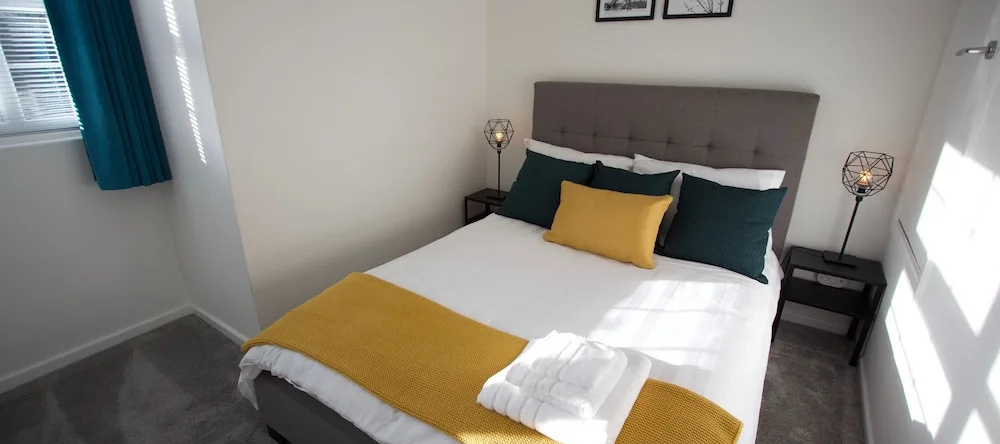 2 Bed apartment Bishops Stortford, 毕晓普斯托福德 — 照片 1