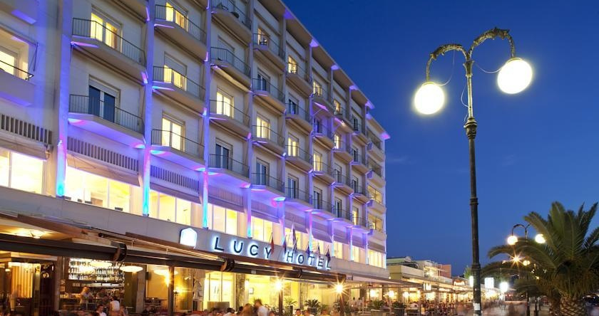 Best Western Lucy Hotel, 哈尔基达 — 照片 1