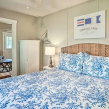 Chic Cottage w/ Private Yard: Steps to Beach!, Colonial Beach — photo 4