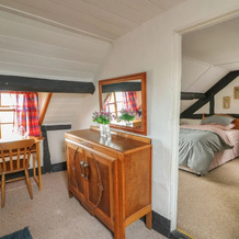 Caerau Farm House, Llandinam — photo 4