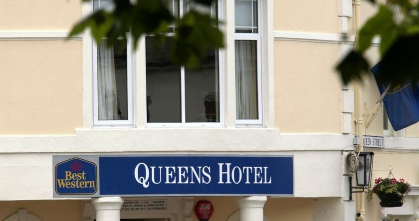 Best Western Queens Hotel, 牛顿阿伯特 — 照片 1