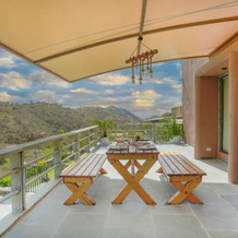 SaffronStays Moringa WishingTree - 3-BR villa near Nathdwara with pool, lawn and hillside views, 科特里卡达纳 — 照片 5