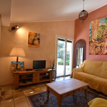 Modern villa in Cournonterral, with large garden, private pool and terrace, 库尔农泰拉尔 — 照片 3