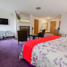 Brass Bell Inn And Suites, 切萨宁 — 照片 5