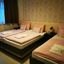 Patyi Étterem és Hotel, 伯格特 — 照片 3