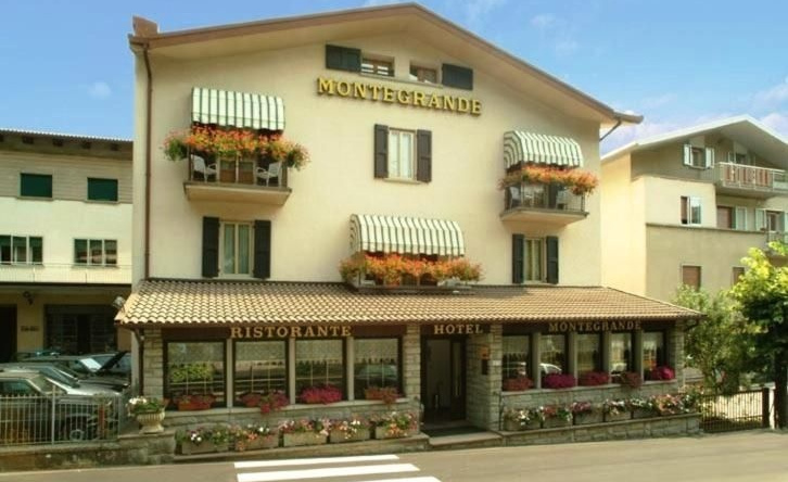 Hotel Montegrande, Lizzano in Belvedere — photo 1