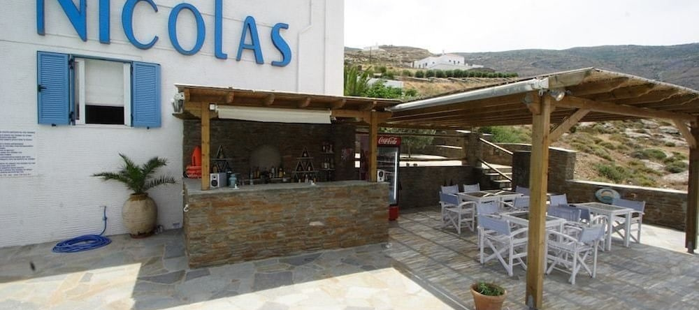 Nicolas Hotel Apartments, Ormos Korthiou — photo 1
