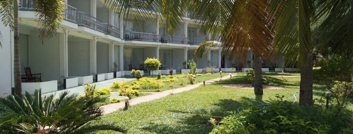 Sea Lotus Park Hotel, 亭可马里 — 照片 1