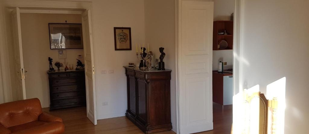 Il Cortile del Marchese Beccadelli, 西西里桑布卡 — 照片 1