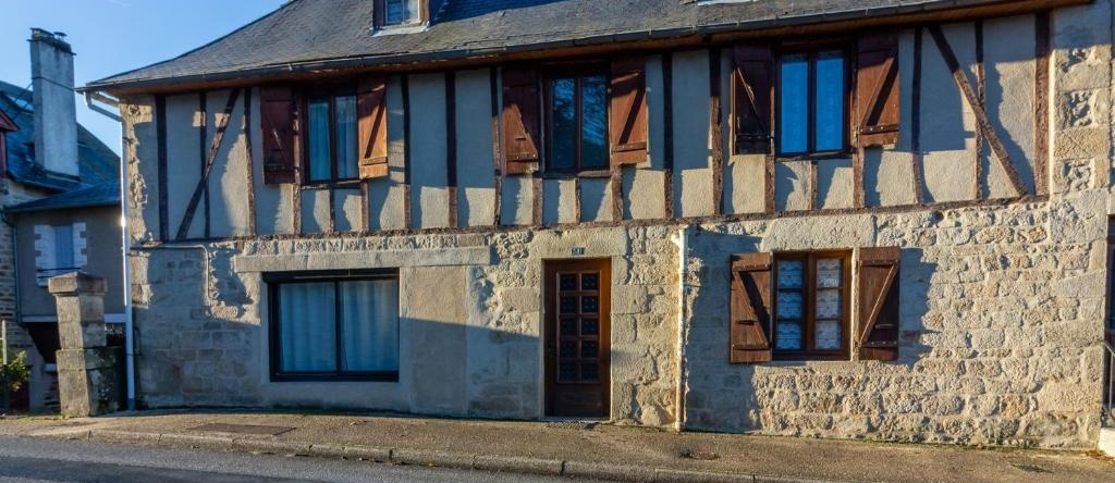 Maison De 4 Chambres Avec Jardin Amenage Et Wifi A Treignac, Треньяк — фото 1