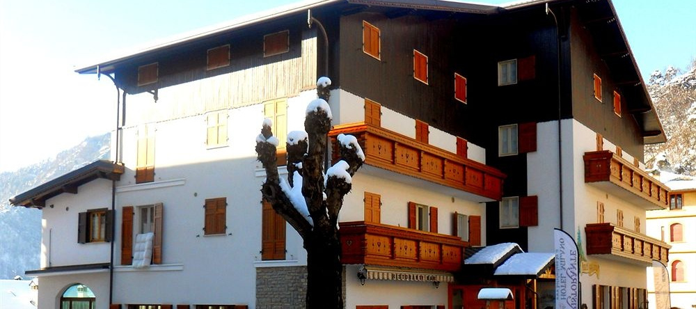 Hotel Milano, Пьяццаторре — фото 1