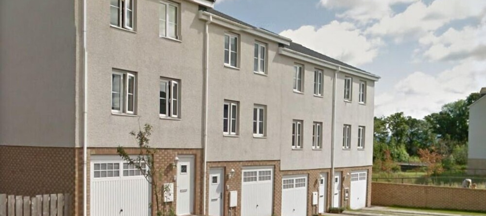 Livingston 4 Bedroom Townhouse, 利文斯顿 — 照片 1