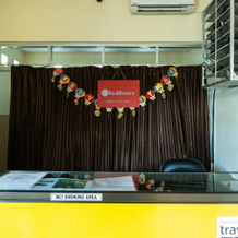 RedDoorz near H. Hasan Aroeboesman Airport, 恩德 — 照片 5