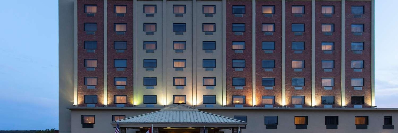 Crowne Plaza Niagara Falls NY Riverside by IHG, 尼亚加拉瀑布城 — 照片 1