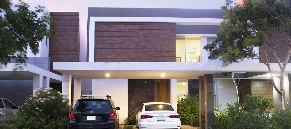 Altozano Designer House with Pool, 普罗格雷索 — 照片 1