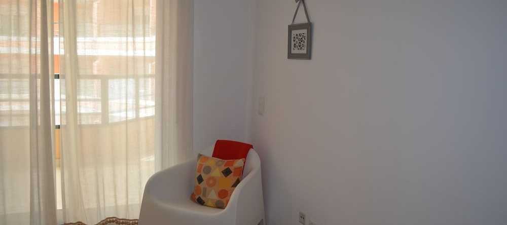 Cozy Apartment At Carcavelos beach, Carcavelos — photo 1