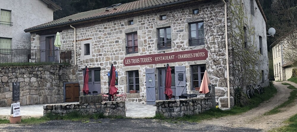 Les Trois Terres, 于松昂福雷 — 照片 1