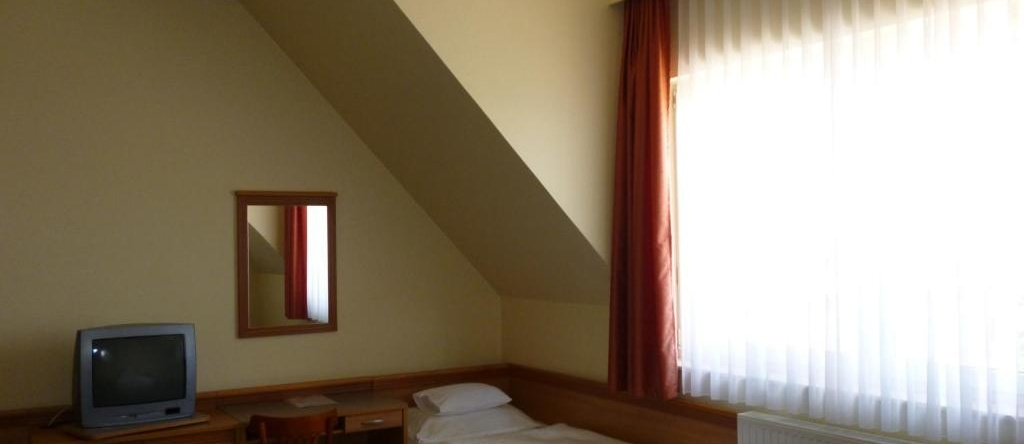 Hotel Paprika, Хедьешхалом — фото 1
