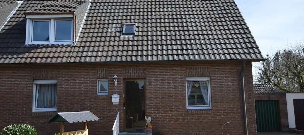 Cozy Apartment in Rees With Wifi, Rees — photo 1