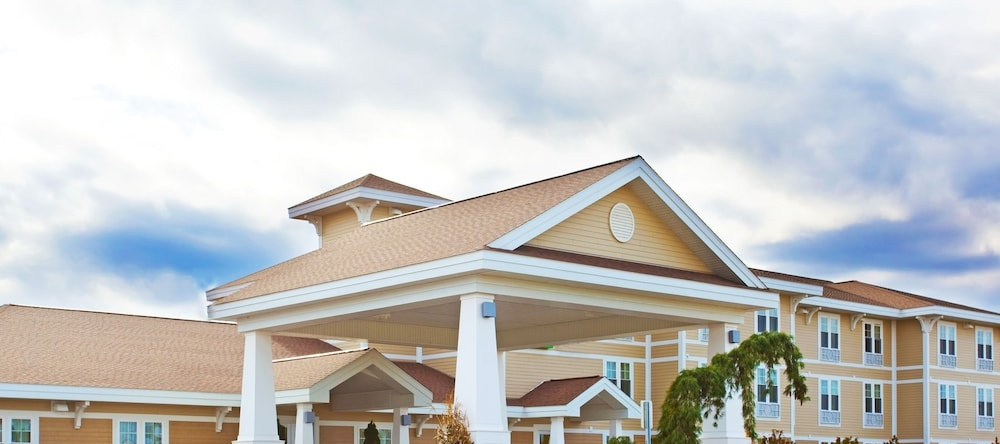 Holiday Inn Express Iron Mountain, Iron Mountain — photo 1