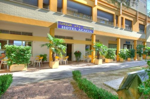 Hotel Acacia, Чезенатико — фото 1