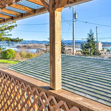 Fire Pit & Bay Views: North Bend Home!, Норт-Бенд — фото 2