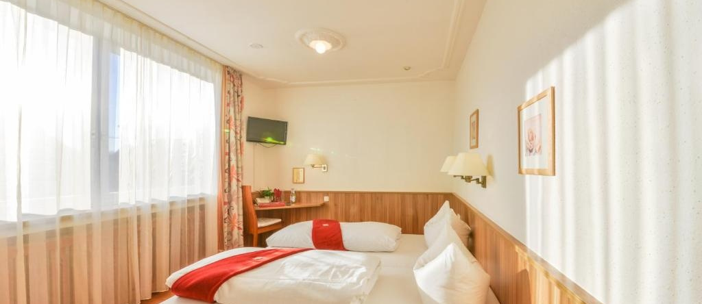 Hotel Drei Löwen, 达豪 — 照片 1