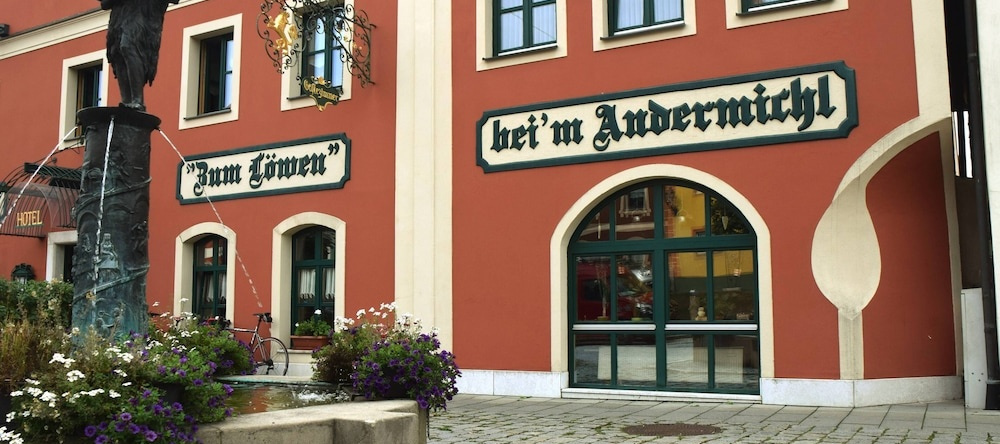 Hotel Gasthof Zum Löwen, Фельбург — фото 1