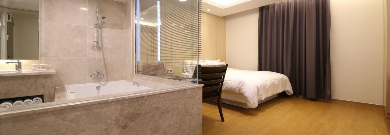 Hotel Raum, Changwon — photo 1