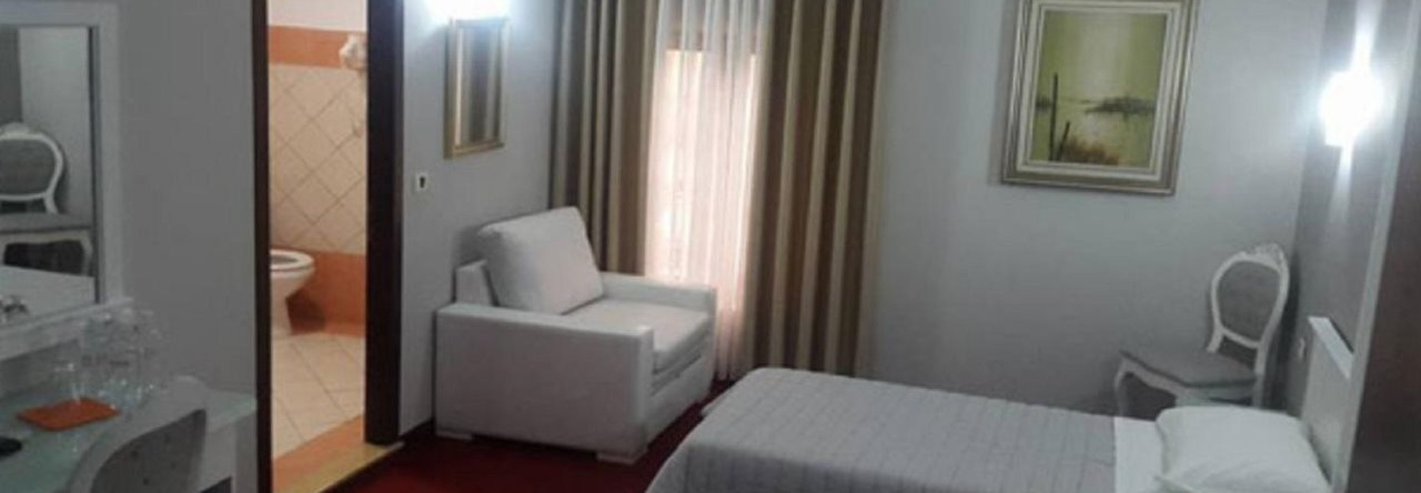 Univers Hotel, Elbasan — photo 1