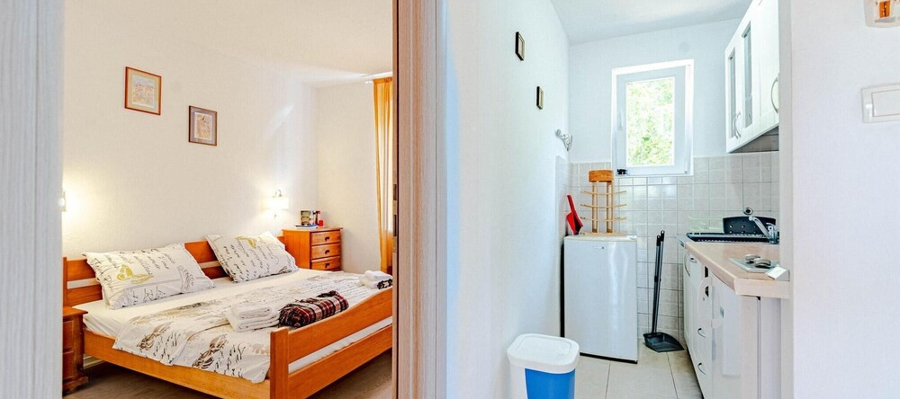 Stunning Home in Loviste With Wifi and 3 Bedrooms, 洛维什特 — 照片 1