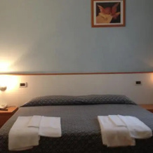 Hotel Ristorante Moretti, Монтелупоне — фото 2