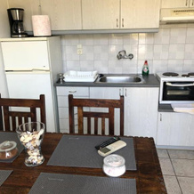 Mythos Suites-Poseidon Apartment, Метони — фото 5