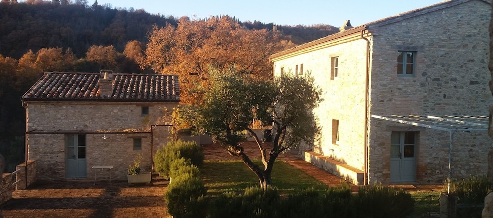Cardaneto B&B, Montone — photo 1