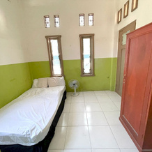 OYO Life 93075 Nova Jaya 2 Homestay Syariah, Paciran — photo 3