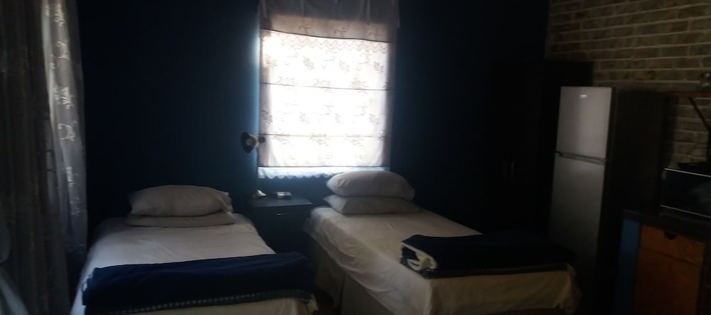 Room-homely Room in Peaceful and Comfort, Lephalale — photo 1