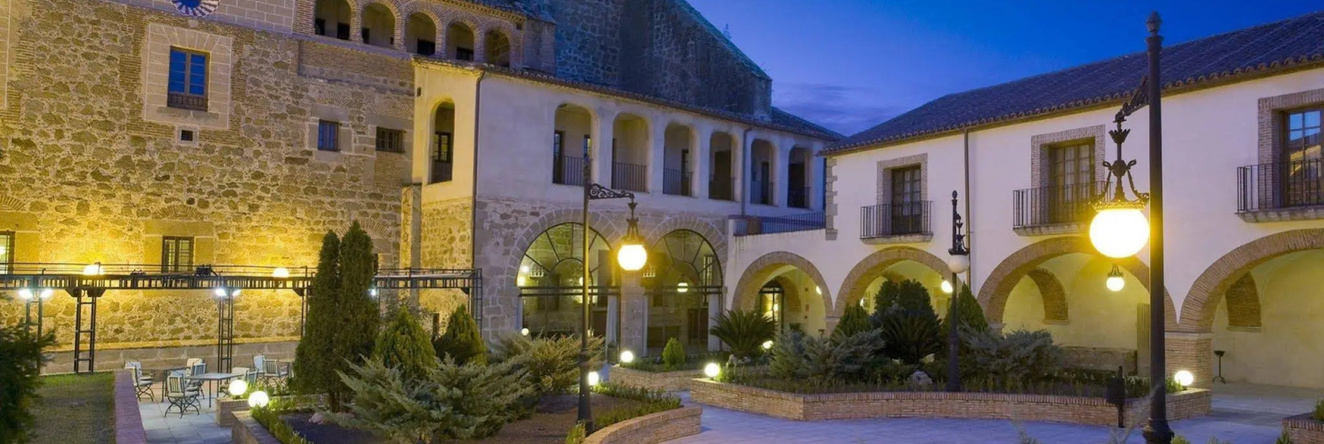 Parador De Plasencia, Пласенсия — фото 1