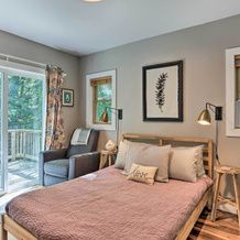 Cozy White Lake Home W/ Patio, Deck & Grill!, Бетел — фото 5
