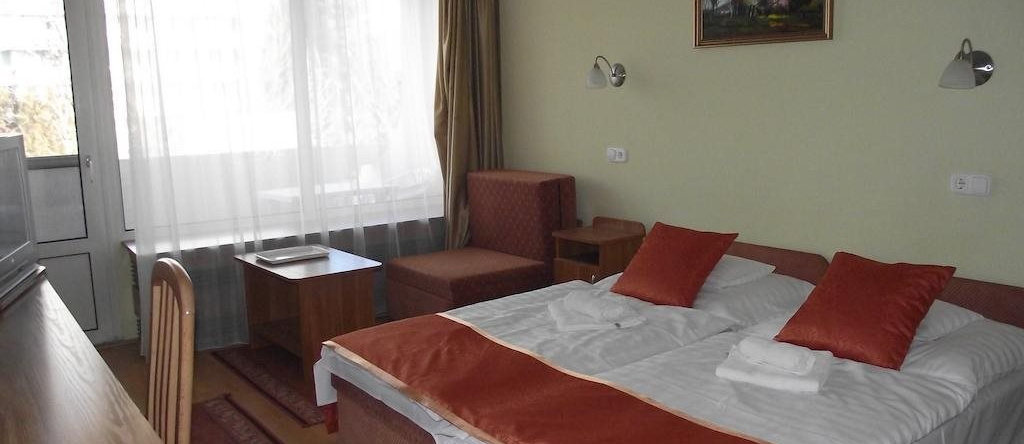 Hotel Harom Hattyu, 巴拉顿城堡 — 照片 1