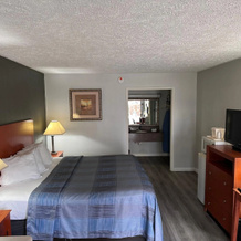 Wilkes-Barre Inn and Suites, Wilkes-Barre — photo 5