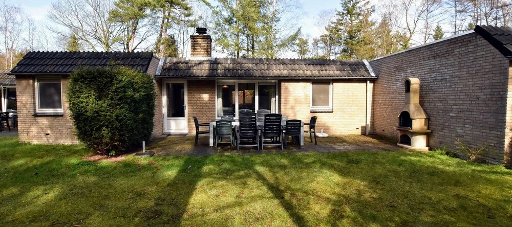 Appealing Holiday Home in Guelders near Forest, 洛赫姆 — 照片 1