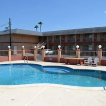 Deluxe Inn And Suites Weslaco, Уэслако — фото 2
