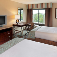 DoubleTree by Hilton Hotel Augusta, Augusta — photo 2