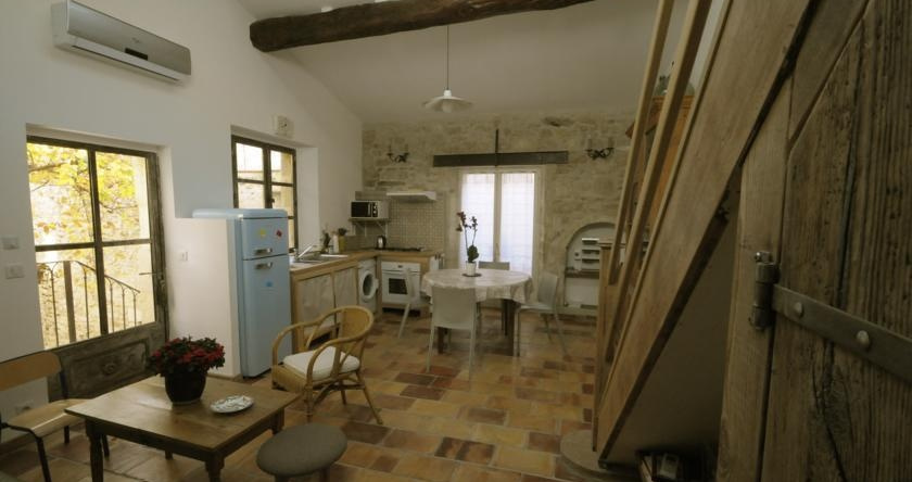 Gîtes La Tarente, Монфрен — фото 1