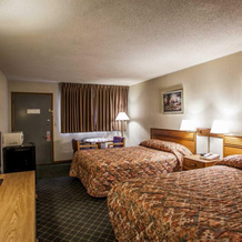 Economy Inn & Suites, Hannibal — photo 4