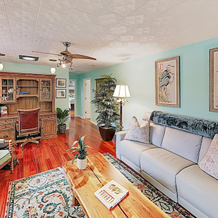 New Listing! Canal-side Gem W/ Huge Yard & Hot Tub 2 Bedroom Home, Oldsmar — photo 3