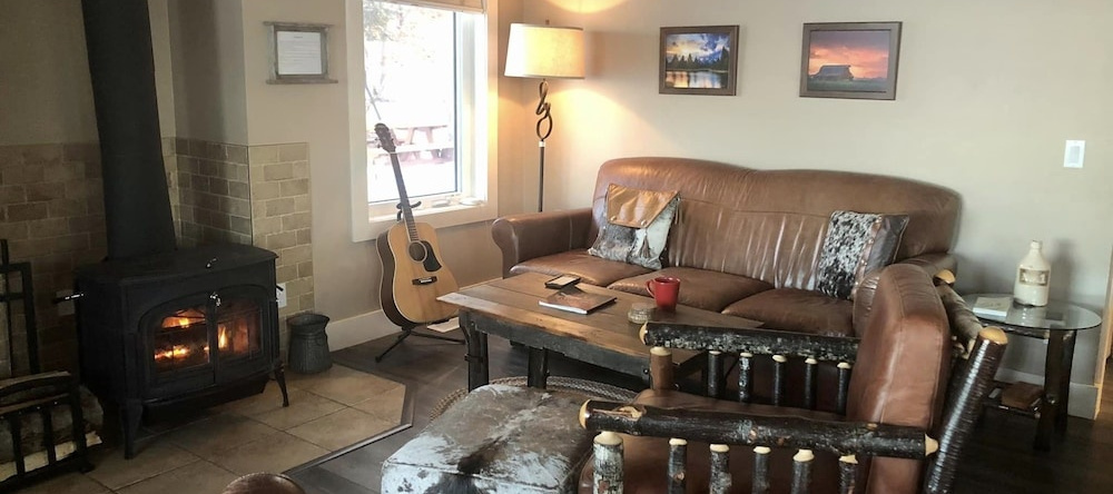 Rocking R Guest Ranch, Стратмор — фото 1