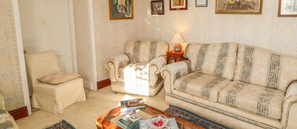 Cairbre House, Дунгарван — фото 1