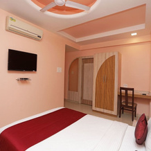 OYO 6401 The Neelam Executive, Chakan — photo 3